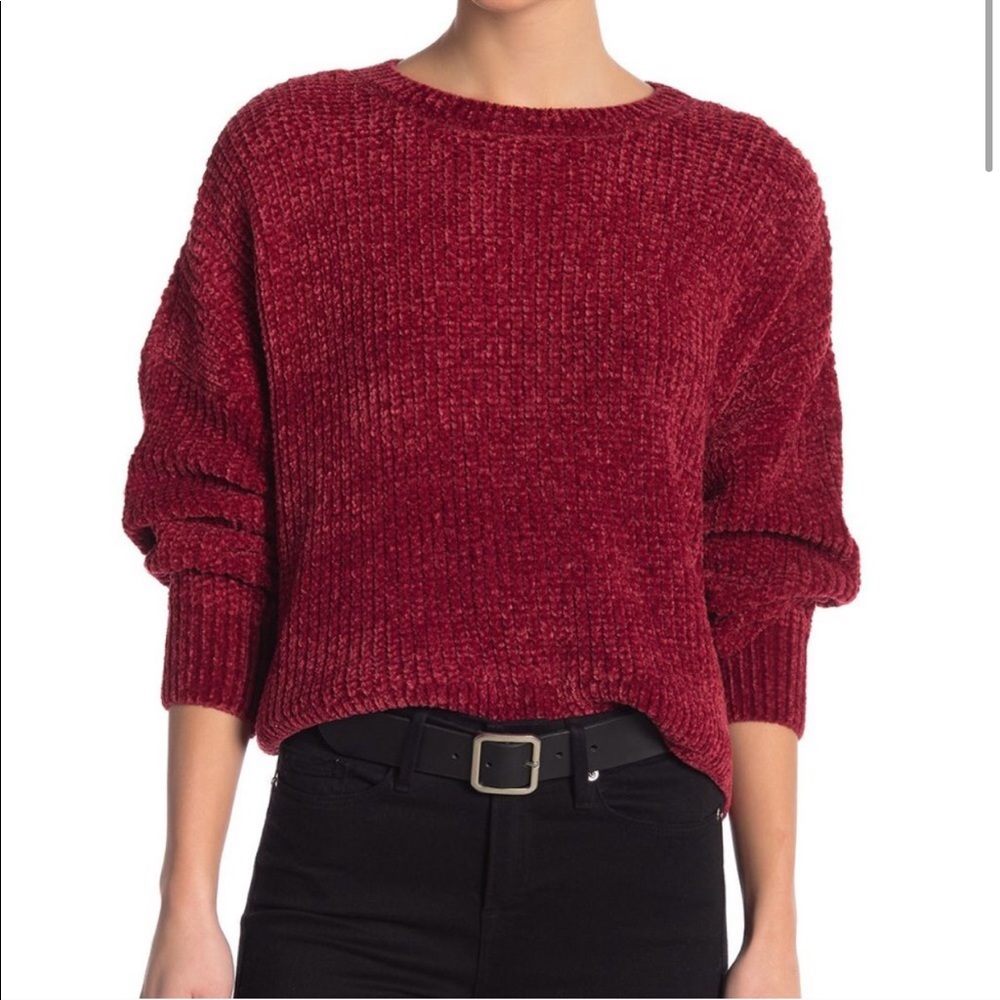 Romeo & Juliet Couture chenille holiday sweater